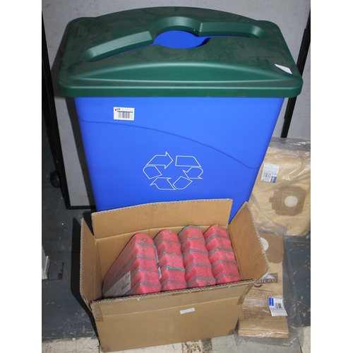 17 - 12 x 9ol WALL HUGGER RECYCLE LIDS, 5x200 NITRILE GLOVES, BLUE PLASTIC BIN, VACUUM BAGS, SCOURERS