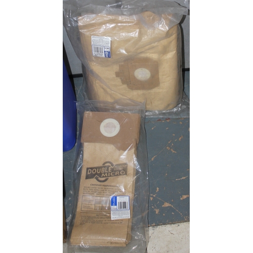 17 - 12 x 9ol WALL HUGGER RECYCLE LIDS, 5x200 NITRILE GLOVES, BLUE PLASTIC BIN, VACUUM BAGS, SCOURERS