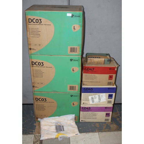 35 - 150 PH SHIELD DC03 WHITE COVERALL WITH HOOD, PACK OF YELLOW POLYTHENE APRONS, 3 CASES (10x1000 PER C... 