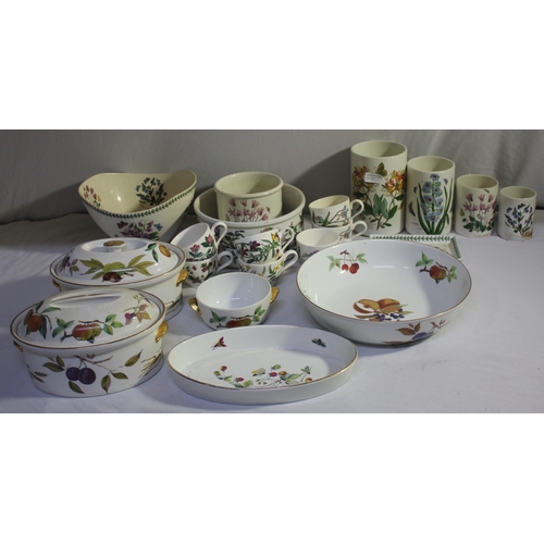 58 - VARIOUS ITEMS OF PORTMEIRION AND ROYAL WORCESTER EVESHAM DINNERWARE