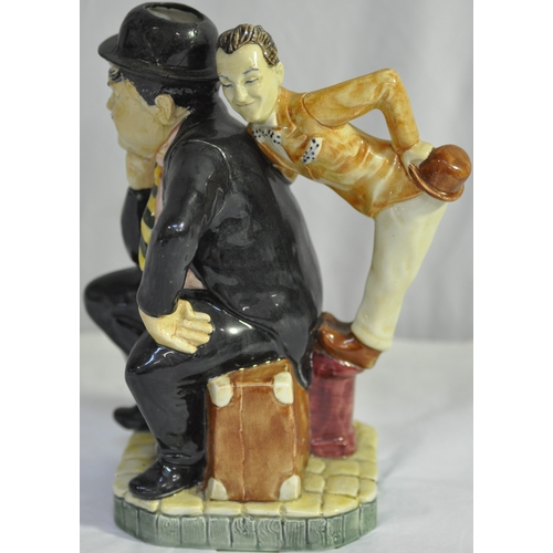 108 - 2 KEVIN FRANCIS CERAMICS GROUP FIGURINES- 