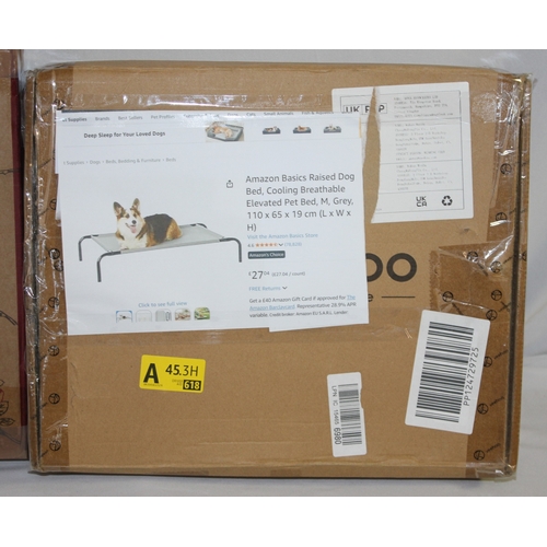 112 - VANITY MIRROR, CAR RADIO AND AMAZON BASICS RAISED DOG BED
