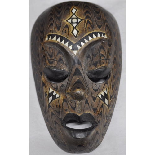182 - 10 AFRICAN WALL MASKS