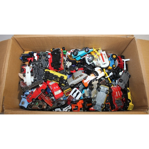 183 - BOX OF MODEL VEHICLES INCLUDING DIE CAST