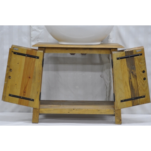 190 - WASHSTAND SINK