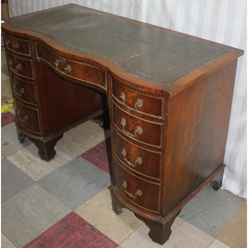 193 - DOUBLE PEDESTAL DESK WITH LEATHER INLAY