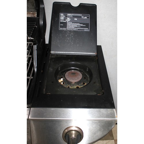 213 - UNIFLAME CLASSIC GAS BBQ