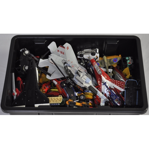 216 - BOX OF MODEL VEHICLES INCLUDING DIE CAST