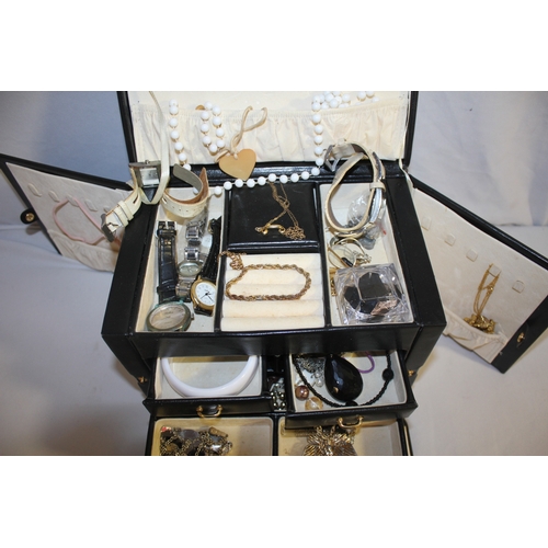 243 - JEWELLERY BOX OF COSTUME JEWELLERY