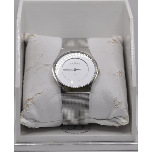 253 - SKAGEN WRISTWATCH IN PRESENTATION BOX