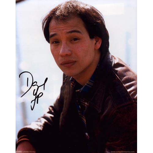 40 - David Yip signed 10x8 colour photo.