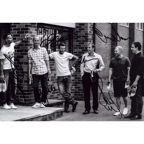 122 - Multi signed Class of 1992 Manchester United Reunion black and white 12x8 inch photo. David Beckham,... 