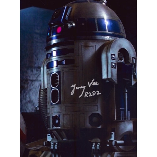 356 - Jimmy Vee signed 10x8 coloured photo.