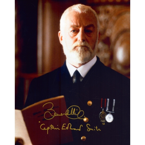 371 - Bernard Hill signed 10x8 coloured photo.