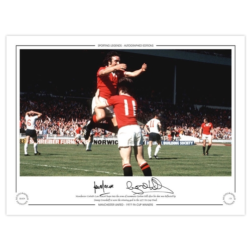 130 - Autographed MAN UNITED 1977 Limited-Edition : A superbly produced Limited Edition print measuring 16... 