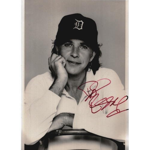 302 - David Essex signed 4.5x3.5 inch Approx. black & white photo.