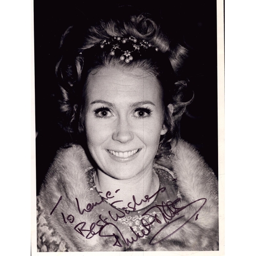 163 - Juliet Mills signed black and white photo, 6x5 inch, DEDICATED.