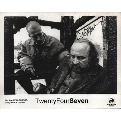 236 - Bob Hoskins signed 10x8 inch black & white photo Movie Still. 'Twenty Four Seven'.