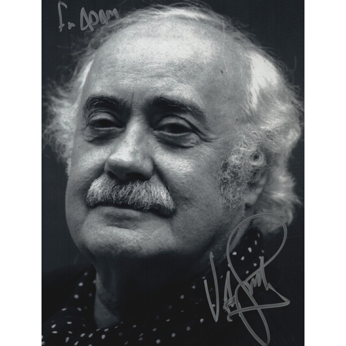 124 - Victor Spinetti signed 10x8 inch black & white photo. Dedicated.