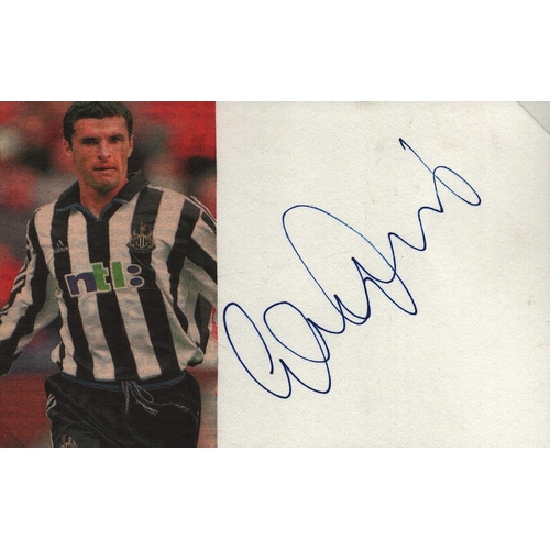 Footballer Gary Speed signed 5.5x3.5 inch white card with neewspaper ...