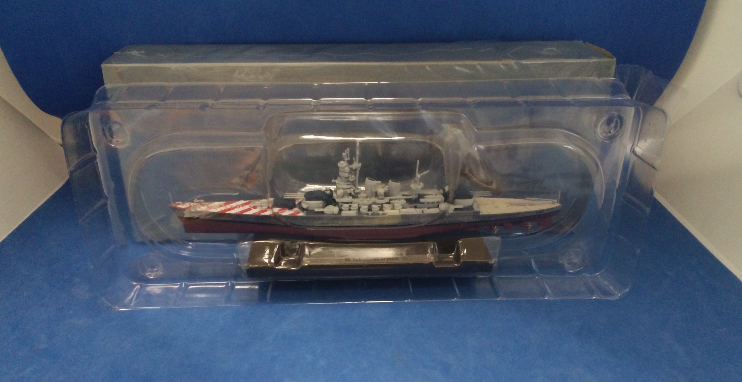 Atlas Editions Legendary Warships 7134126 RM Roma 1/1250, boxed.