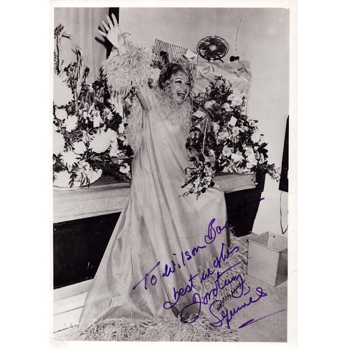 89 - Dorothy Squires signed 10x8inch black and white photo. Dedicated.