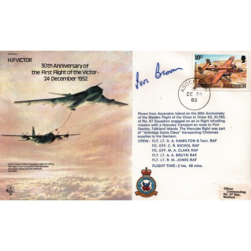 133 - Ivor Broom signed FDC RAF B43 H.P.Victor 30th Anniversary  of the First Flight of the Victor 24 Dece... 