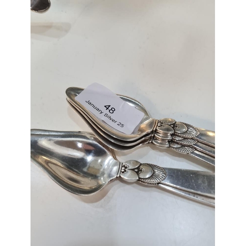 48 - Georg Jensen Ltd. Five quality Georg Jensen silver Danish spoons hallmarked with the London import m... 