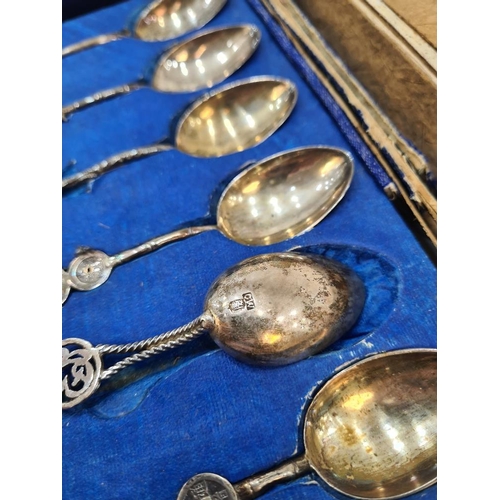 90 - Cumwo, Hong Kong mid / late 19th Century spoons. Having different handles. 2.66ozt approx. Condition... 