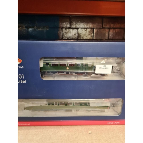 105 - Bachmann class 101, 2 car DMU set, BR green with small yellow, 21DCC, model 32286, '00' gauge, as ne... 