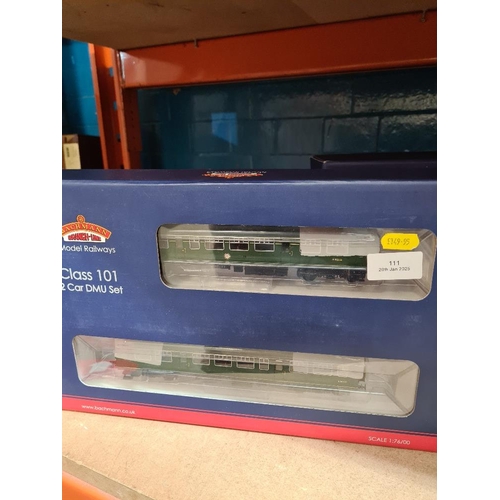 111 - Bachmann class 101, 2 car DMU set, BR green with speed whiskers, 21 DCC, model 32285, '00' gauge, as... 