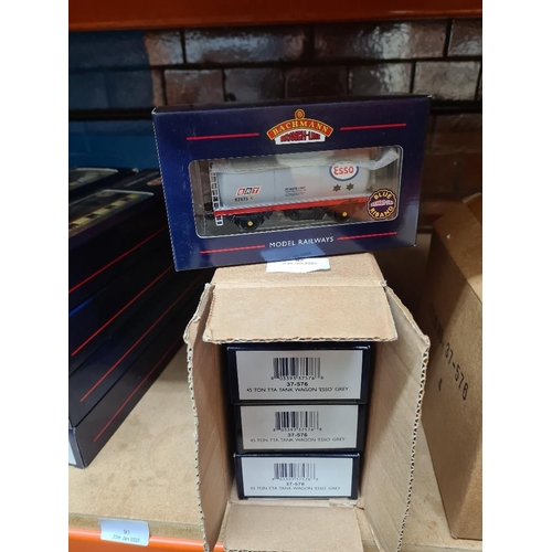 92 - Bachmann 4 x 45 Ton tank wagons in 'Esso' grey livery model 37576, '00' gauge, as new, boxed