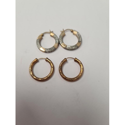 1028 - Two pairs of 9ct gold hoop earrings, one pair of two tone gold etched hoops and the other yellow gol... 