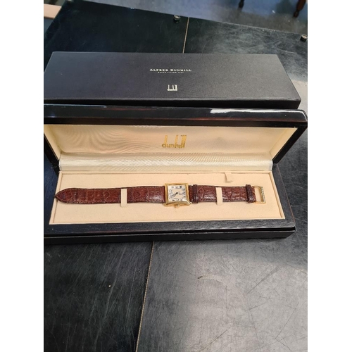 1050A - Dunhill, a limited edition 18ct yellow gold cased 