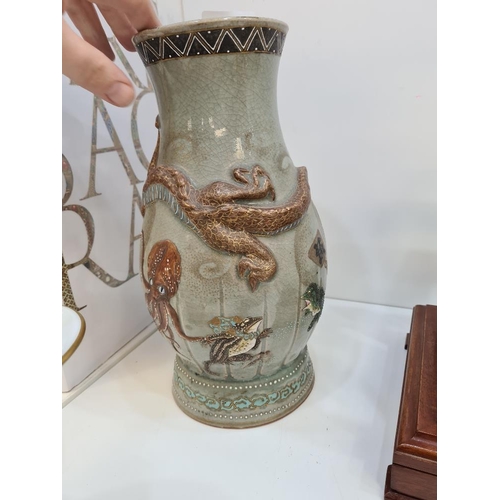 1165 - Japanese early 20th century Crackleware vase decorated frogs and dragon 31cm