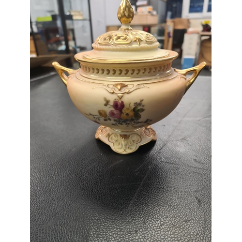 1171 - Similar Royal Worcester with pierced lid 16cm