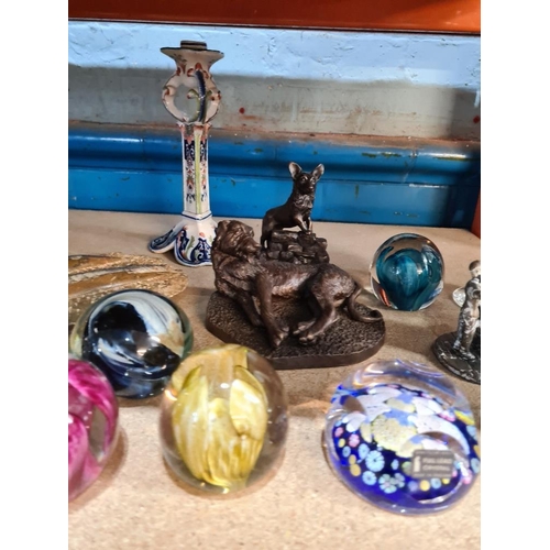 157 - Mixed lot to include paperweights, fossil and sundry