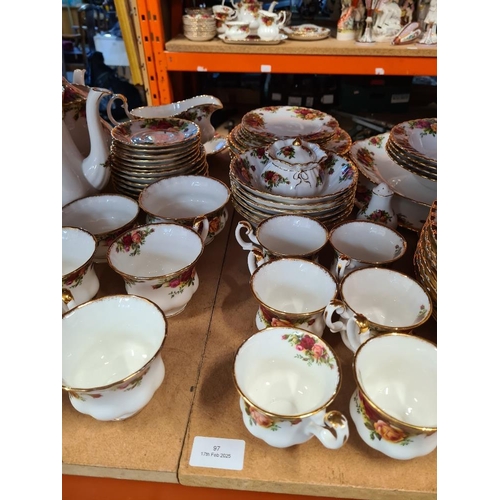 97 - Quantity of Royal Albert Old Country Roses dinner and tea ware