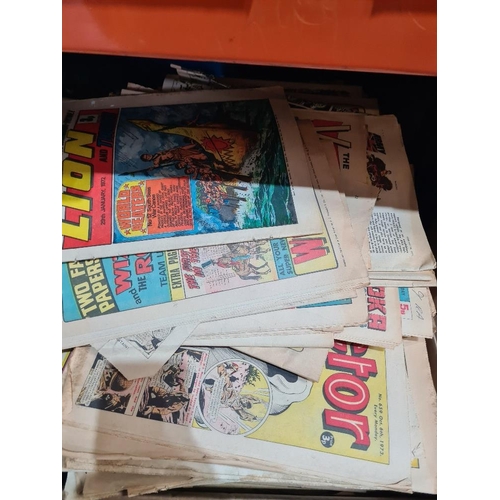 149 - Quantity of 1970s Comics including Victor and Wizard, also some military related magazines by Purnel... 