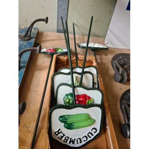 37 - 6 x Vegetable signs