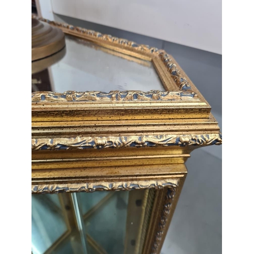 82 - Modern gilt corner display cabinet with mirrored decoration