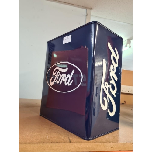 92 - Ford petrol can