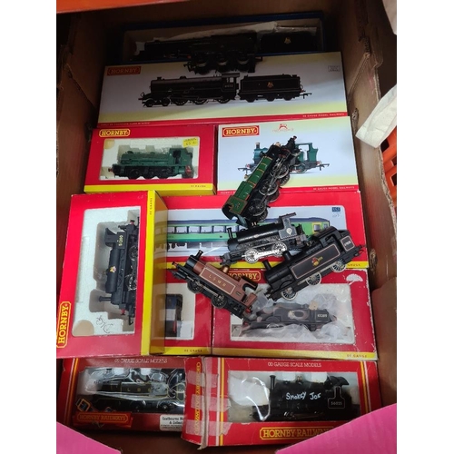 130 - Tray of Hornby OO gauge locomotives and similar, mostly boxed