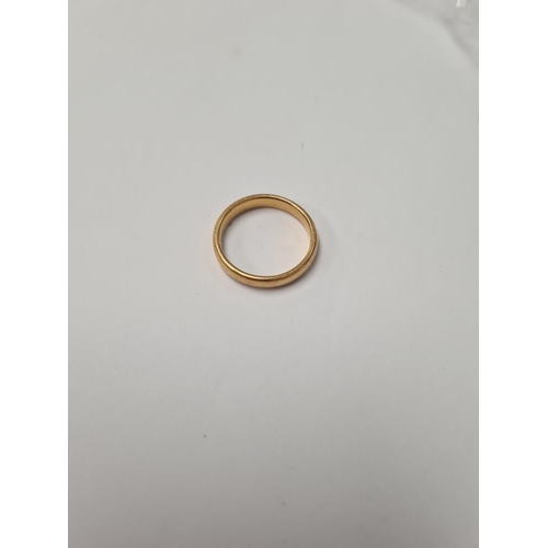 1001 - 22ct yellow gold wedding band, marked 22, size L, approx 4.4g