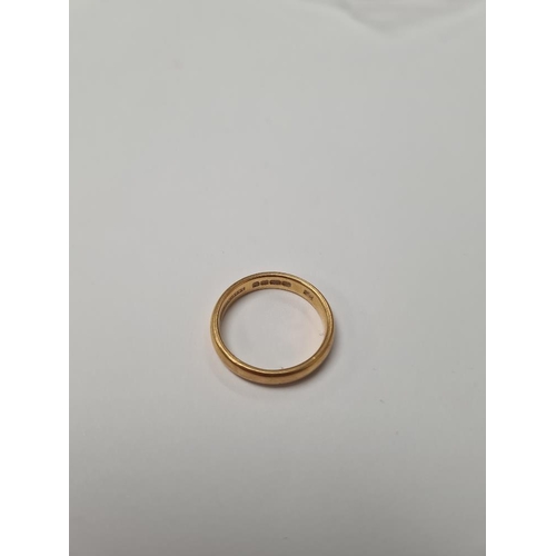 1001 - 22ct yellow gold wedding band, marked 22, size L, approx 4.4g