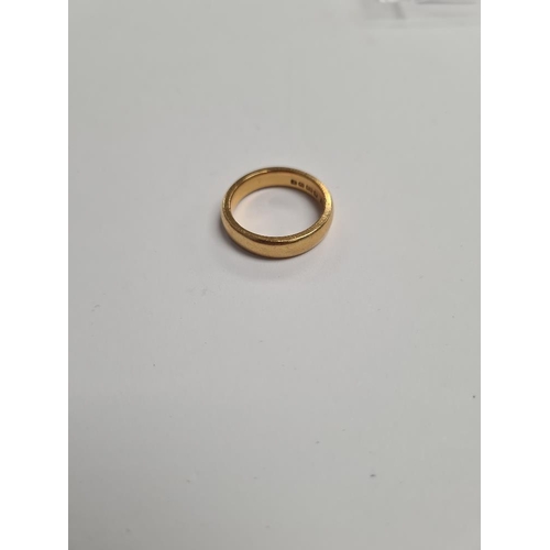 1086 - 22ct yellow gold wedding band, marked 22, Birmingham, HLTD, size O, approx. 9g