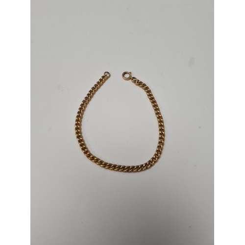 1019 - 9ct yellow gold curblink bracelet, marked 9ct, 18cm, approx 5.2g