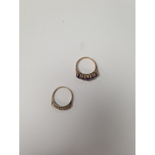 1033 - Two 9ct yellow gold rings, one set with amethyst and the other emeralds, size N & O, both marked 375... 