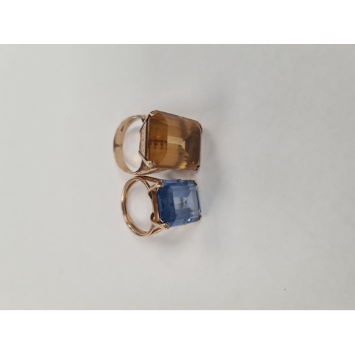 1154 - 2 9ct gold cocktail rings, one set with a large step cut citrine with engraved decorative mount, mar... 