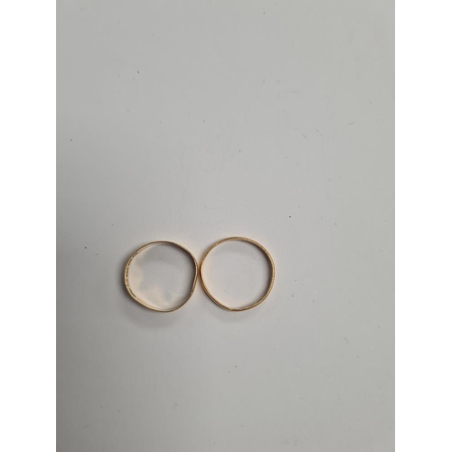 1083 - 2 22ct gold wedding bands, both marked 22, sizes o/p approx 3.33g